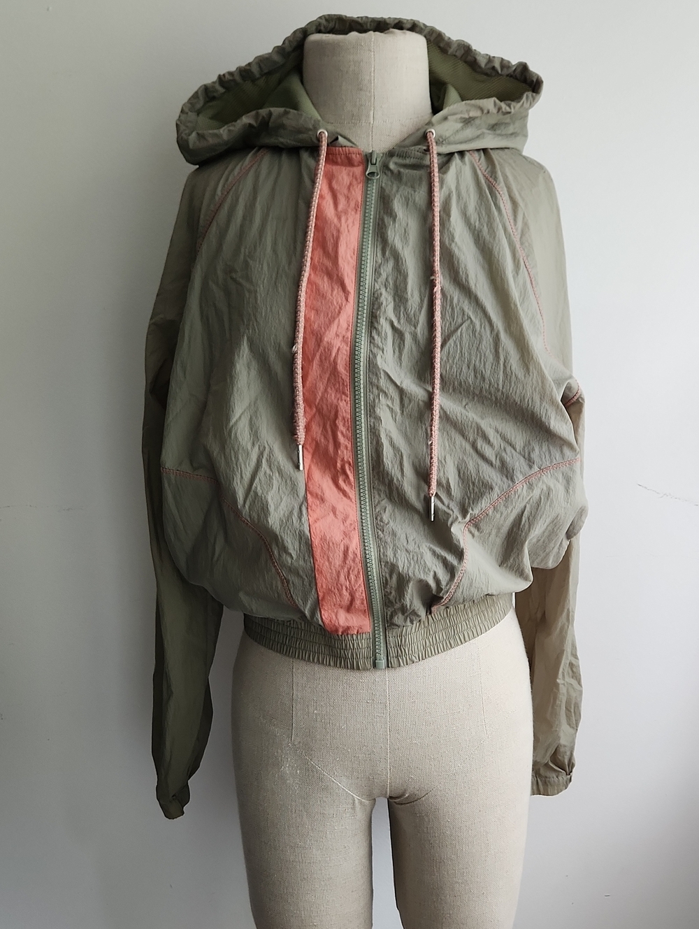 Flirtitude Active Cropped Jacket FLAWED